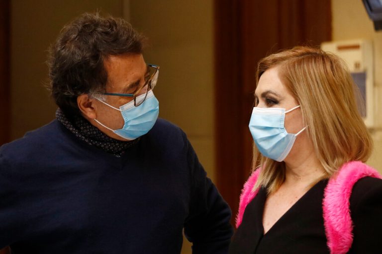 Pamela Jiles hará un streaming del fin de su abstinencia sexual si Pablo Maltés es electo gobernador