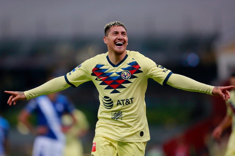 Nico Castillo volvió a burlarse de Colo Colo: Celebró la Sudamericana que ganó Pachuca en 2006