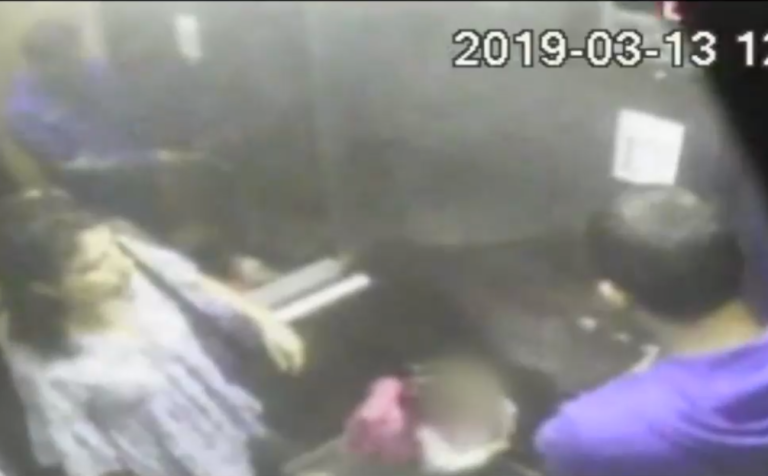 Techo de ascensor cayó sobre niña de 2 años: Familia presentó querella y pide justicia