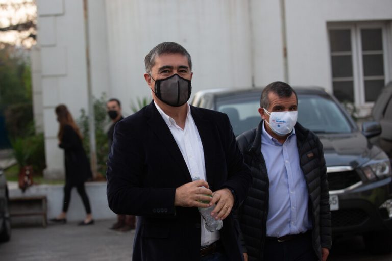 Todo listo para la inscripción de Desbordes: Consejo General RN aprobó pacto de primarias de Chile Vamos