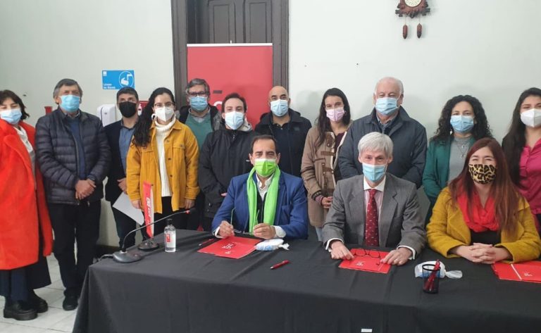 PC, FA y FRVS formalizan primarias presidenciales con candidaturas de Jadue y Boric