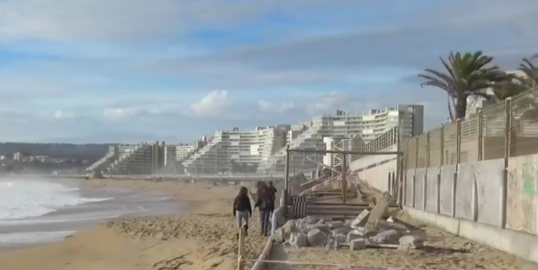 Marejadas en Algarrobo causaron graves daños estructurales en San Alfonso del Mar