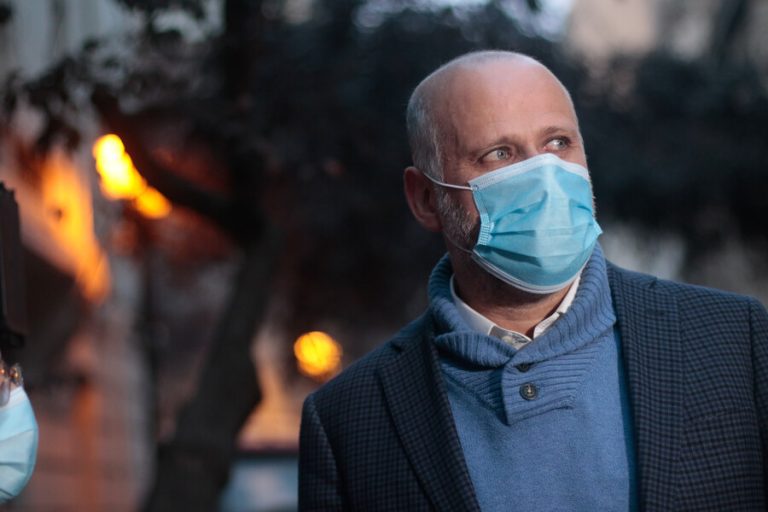 Elizalde dice que no renunciará a presidencia del PS: 