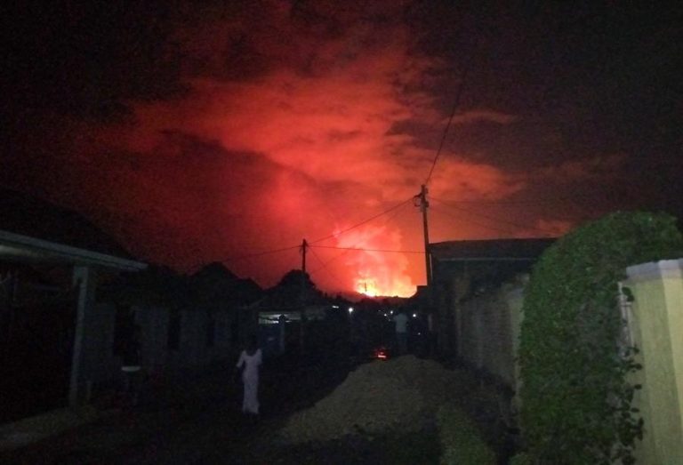 Erupción de volcán Nyiragongo en RD Congo deja al menos 15 muertos