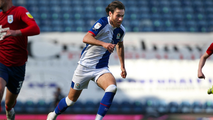 Llegó al país Ben Brereton, el chileno-inglés que sería la gran sorpresa en la nómina de la Roja