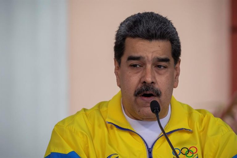 Maduro anunció la llegada de 1,3 millones de dosis desde China para nueva fase de vacunación