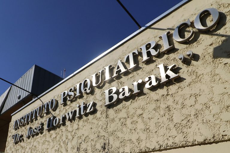 Condenan a 8 años de cárcel a paramédico por tortura sexual a paciente en hospital psiquiátrico