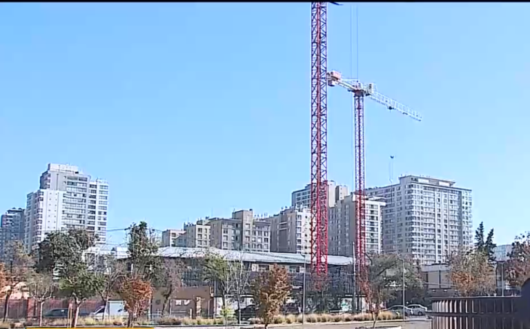 Vecinos se oponen a polémico proyecto en Parque Bustamante: 