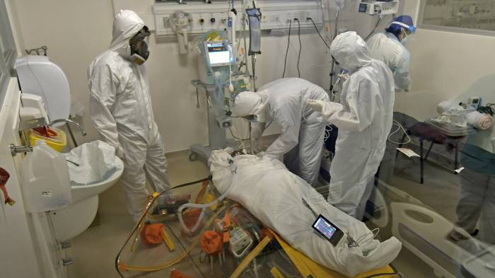 ¿Existe la mesa asesora de Covid-19? COLMED pidió transparencia tras colapso hospitalario y fuerte alza de contagios