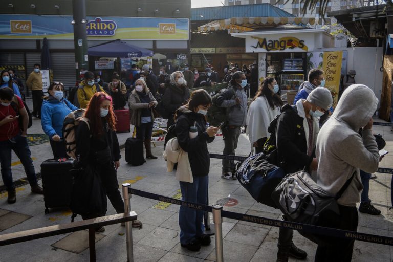 Carabineros detalla el error más común de los pasajeros en el terminal de buses