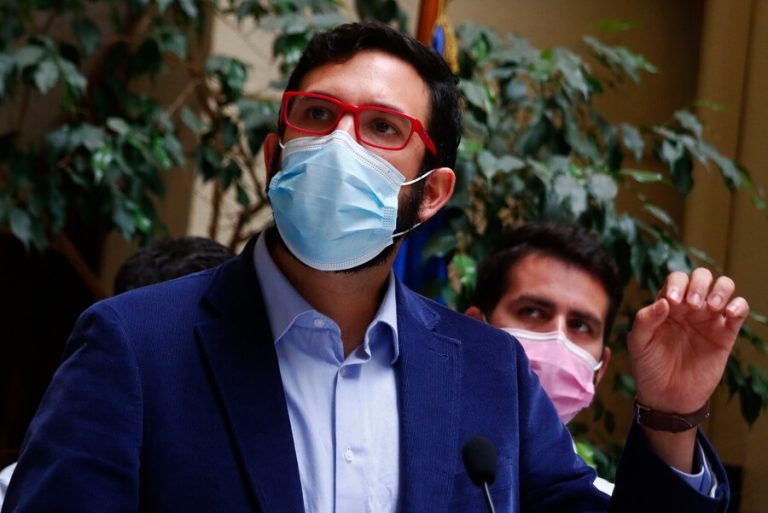 Diputado Crispi y saturación en hospitales: 