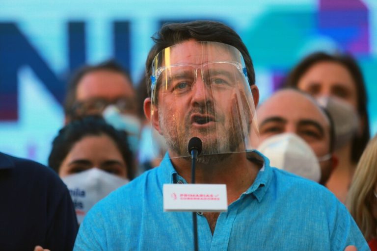 Orrego: “Condeno totalmente los ataques a las sedes de la UDI y RN como lo haría con cualquier ataque