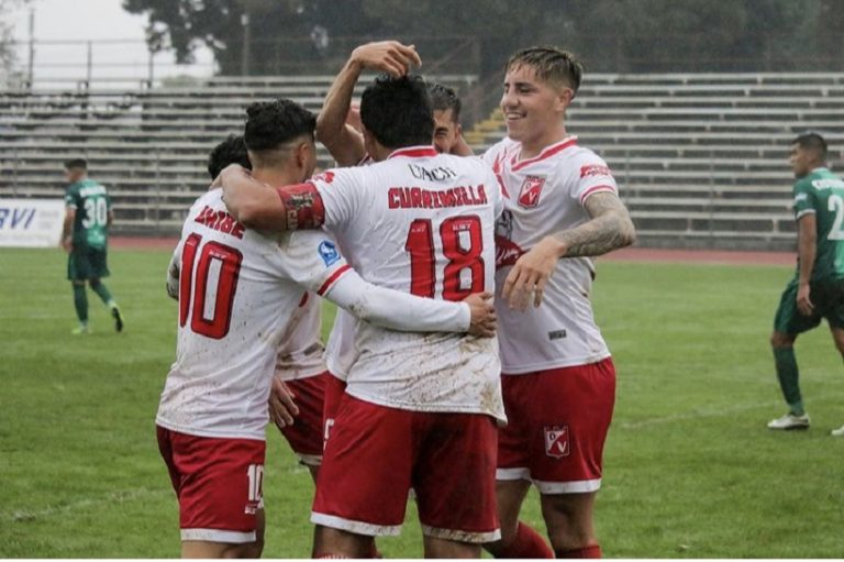 Duro golpe: Equipo de Arturo Vidal se fue goleado por Deportes Valdivia en su debut en el profesionalismo