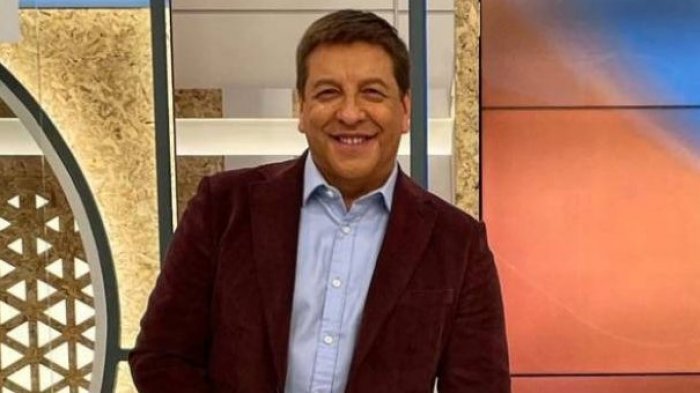 “Oye le pasó una talla”: JC Rodríguez hizo reír con anécdota de su amigo en centro de vacunación