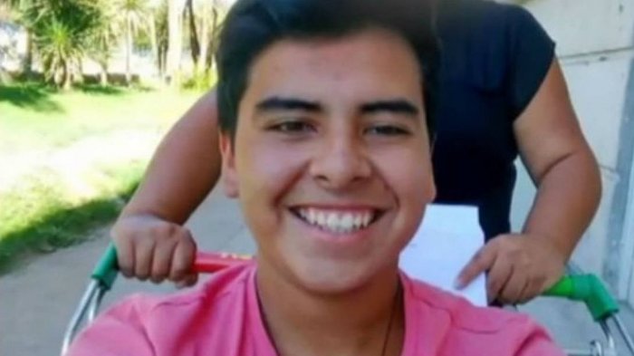 Estos son los mensajes de WhatsApp que podrían inculpar a pareja de pololos en asesinato de joven scout