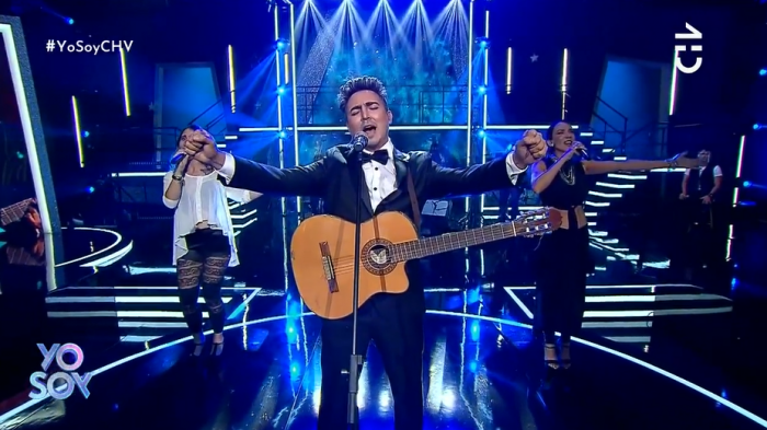 Con todo el romanticismo: Así fue la Alejandro Sanz se inspiró cantando 