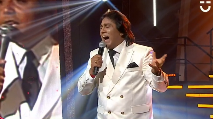 Zalo Reyes lo dejó todo en el escenario interpretando 