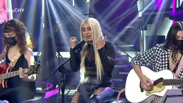 Un ambiente melancólico: Así fue la íntima actuación de Karol G en Yo Soy