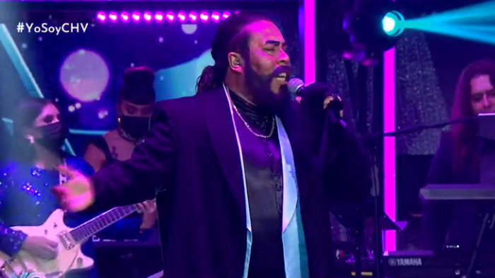 Deslumbró en el escenario: Barry White encantó al jurado con su presentación