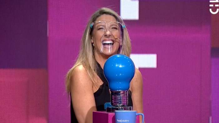 ¿Tropezar con un lápiz? Macarena Tondreau realizó una divertida justificación en el Bachillerato