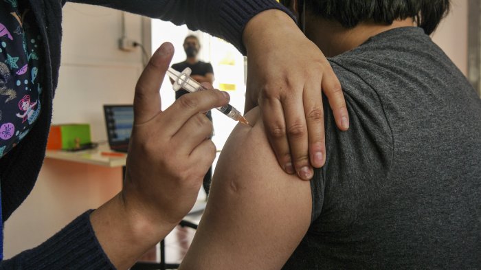 Continúa la vacunación contra el covid-19: Hoy es el turno de las personas de 28 años