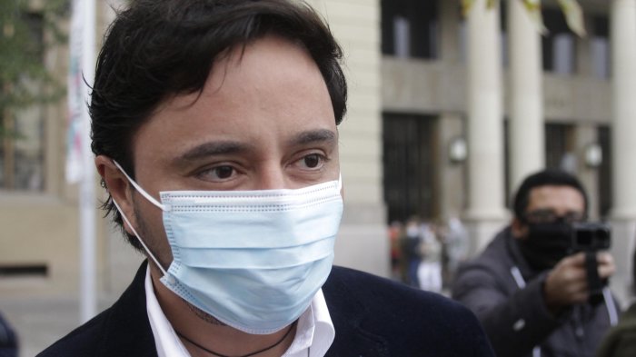 Rodolfo Carter a MEO y Karina Oliva: 