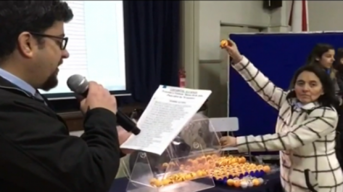 Insólita tómbola: Colegio subvencionado de Quilicura elimina curso completo por falta de recursos