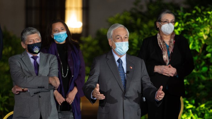 Polémica por proyecto del Gobierno sobre Bono Universal: Beneficio entregaría 467 mil pesos a familias de 4 personas