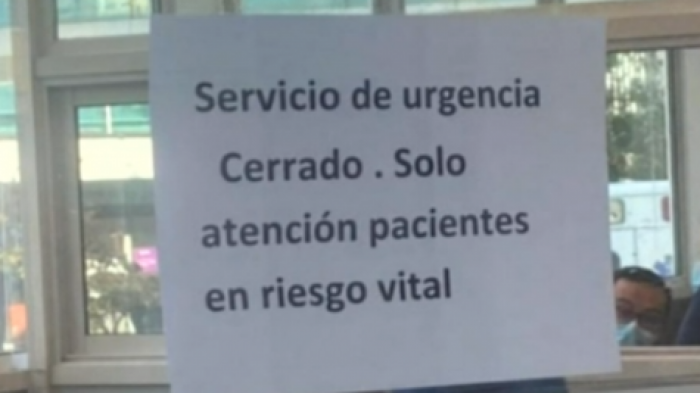 “Solo atención a pacientes en riesgo vital”: Preocupación por letrero en Hospital Clínico de la Universidad Católica