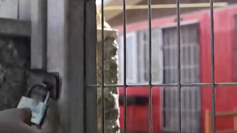 No pueden recuperarlas: Denuncian que sus casas fueron tomadas en el litoral central durante la pandemia