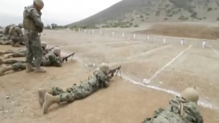 Conscriptos desertaron de escuela militar acusando maltratos físicos y psicológicos