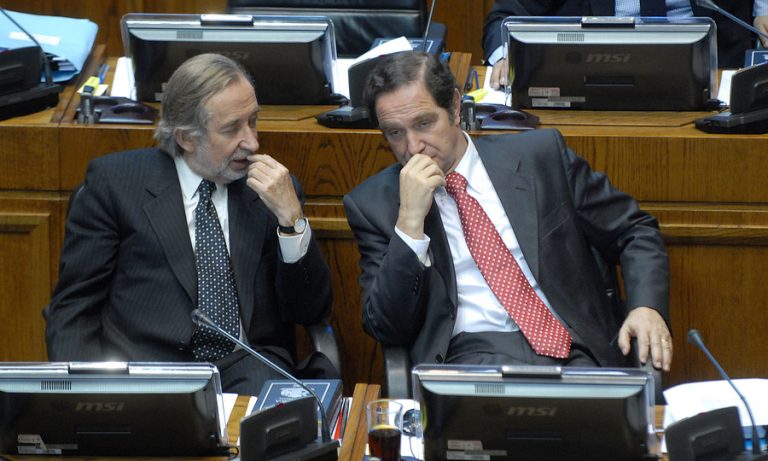 “La UDI pierde un baluarte, el país a un líder”: El mensaje del ministro Hernán Larraín tras la muerte de Jovino Novoa