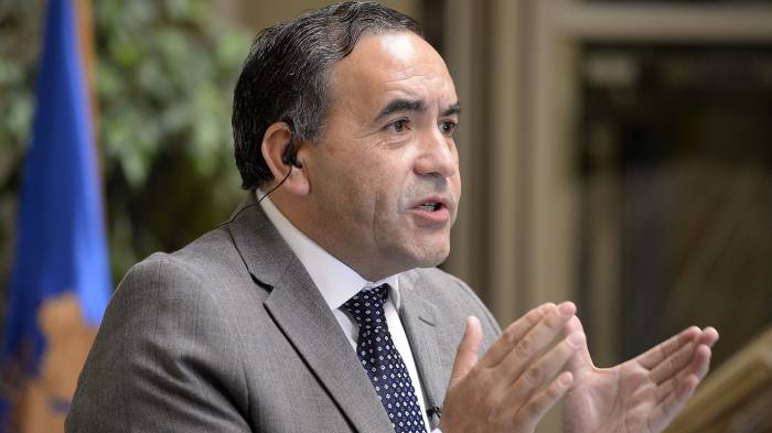 Diputado Fidel Espinoza por polémica sobre ventiladores mecánicos: “Se le ha mentido de manera muy descarada al país”