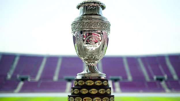 Gobierno de Bolsonaro confirmó que la Copa América se jugará en Brasil y sin público