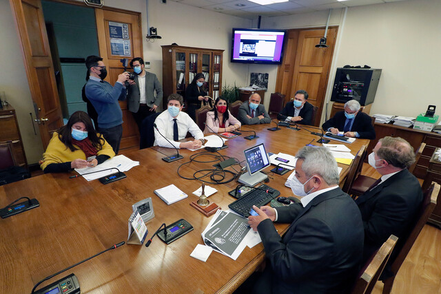 Nuevamente fue aplazado: Comisión de Desarrollo Social votará este miércoles el proyecto de IFE Universal