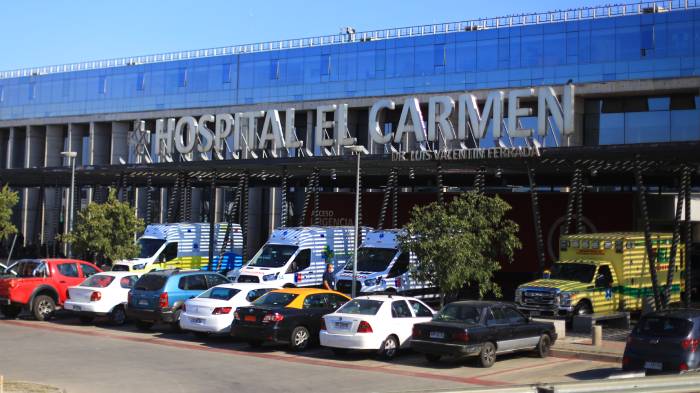 Camas UCI al 100% de ocupación en Hospital El Carmen de Maipú: Ninguno de los pacientes ventilados está vacunado