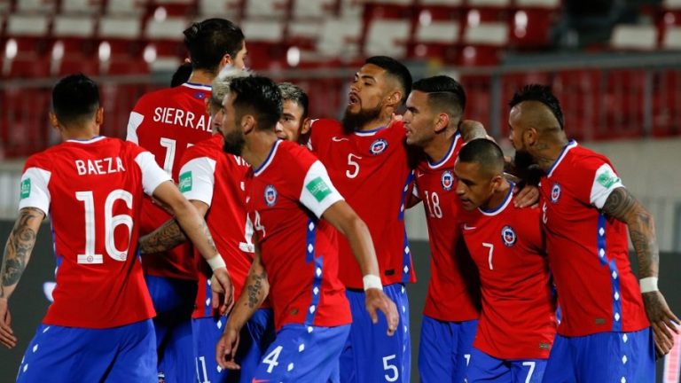 ¿Será este el 11? El último esquema que entrenó Lasarte para el duelo de la Roja contra Argentina