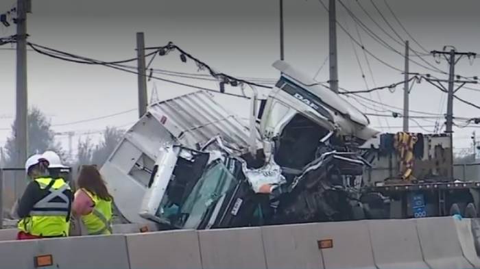Fatal accidente dejó un muerto y cinco lesionados en la Autopista Central