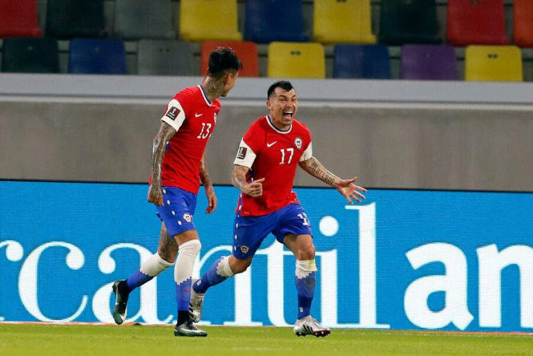 Martes de Selección: Revisa la hora y dónde ver el partido de Chile con Bolivia