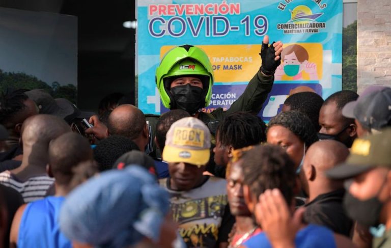 Colombia comenzó reapertura de la economía en medio de su peor peak de contagios y muertes por COVID-19