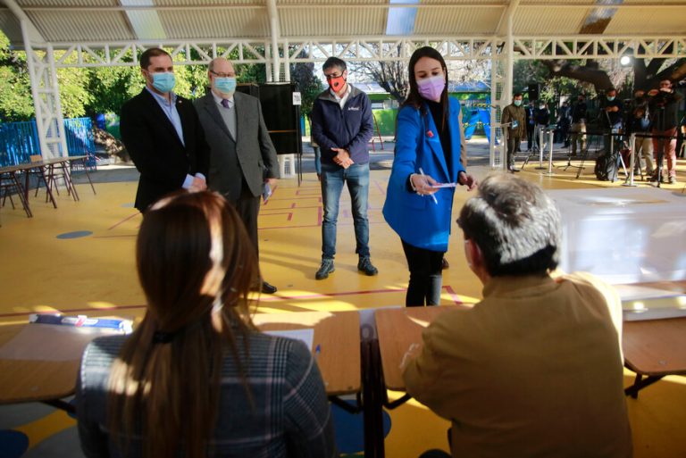 Autoridades llaman a votar pese a cuarentena en la RM: “Todos los locales cumplen con estrictos protocolos”