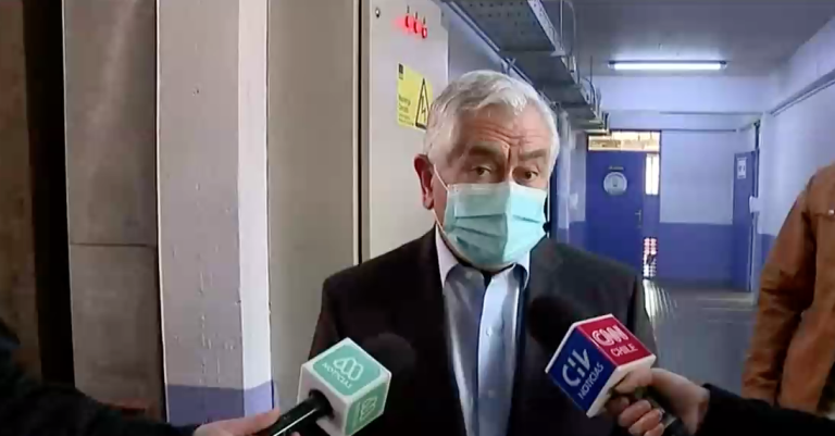 Ministro Paris se disculpa tras polémicos dichos: 