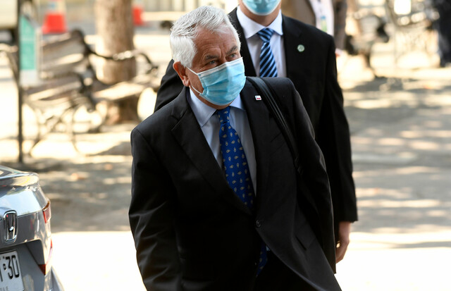 Ministro Paris y propuesta del Colmed: 