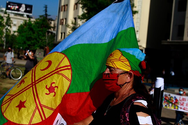 Avanza en el Congreso proyecto para decretar feriado el 24 de junio y eliminar el 12 de octubre