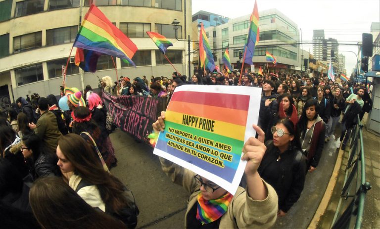 Harry Potter sería para mayores de 18 años: Hungría aprobó ley que prohíbe hablar de homosexualidad en etapa escolar