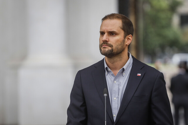 “Hay una oposición moralista que siempre critica todo”: Bellolio reprochó el anuncio de interpelar a Paris