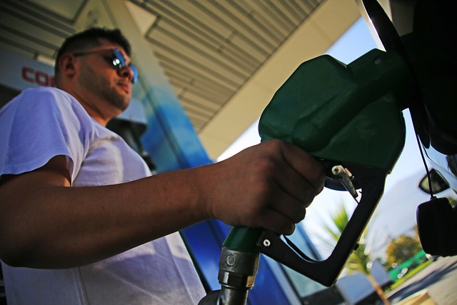 Por 29ª semana consecutiva: Bencinas registran alza en sus precios este jueves