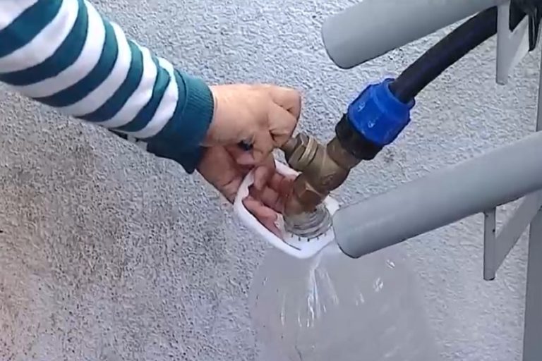 Más de 180 familias de un edificio en Ñuñoa llevan una semana sin agua potable