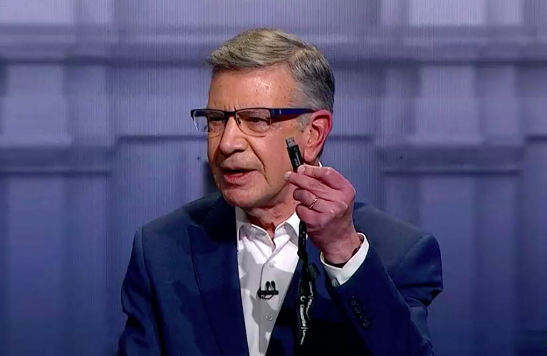 Lavín dice que usaría 