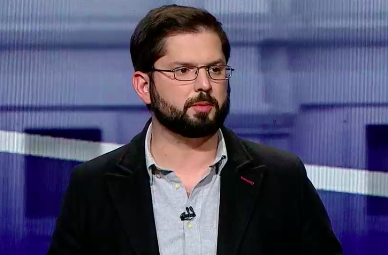 Boric descarta apoyo a nuevos retiros de AFP mientras exista el IFE de Emergencia